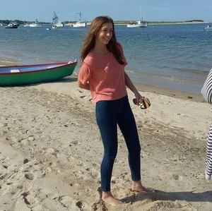 Meet your Posher, Natalie